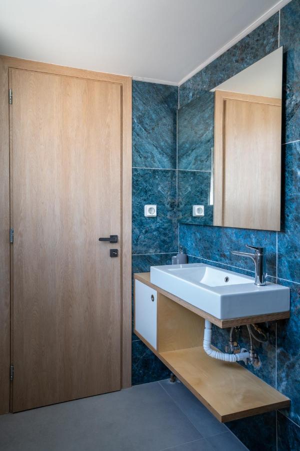 Maxblue 2 Daire Pire Dış mekan fotoğraf